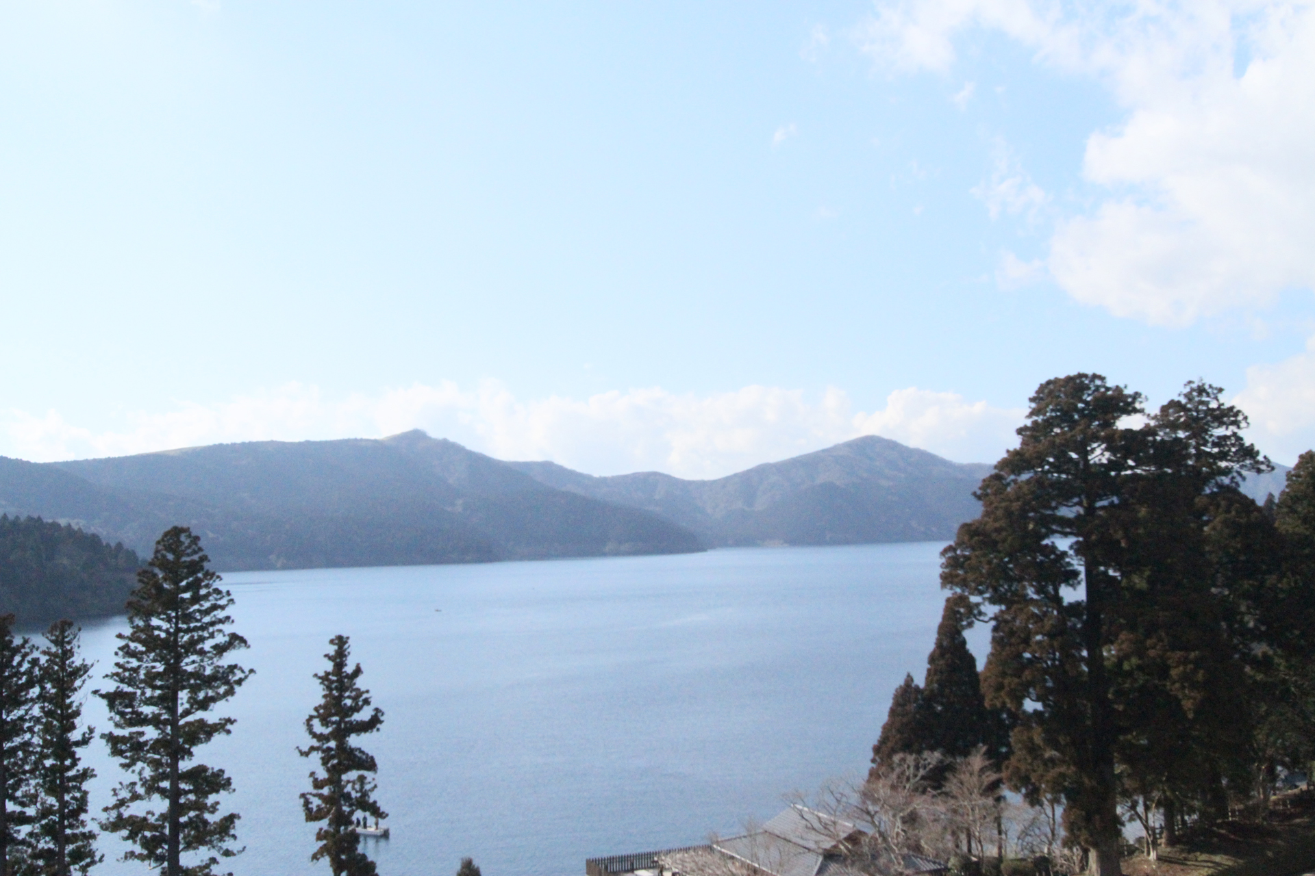 箱根関所の見張り台から見た芦ノ湖