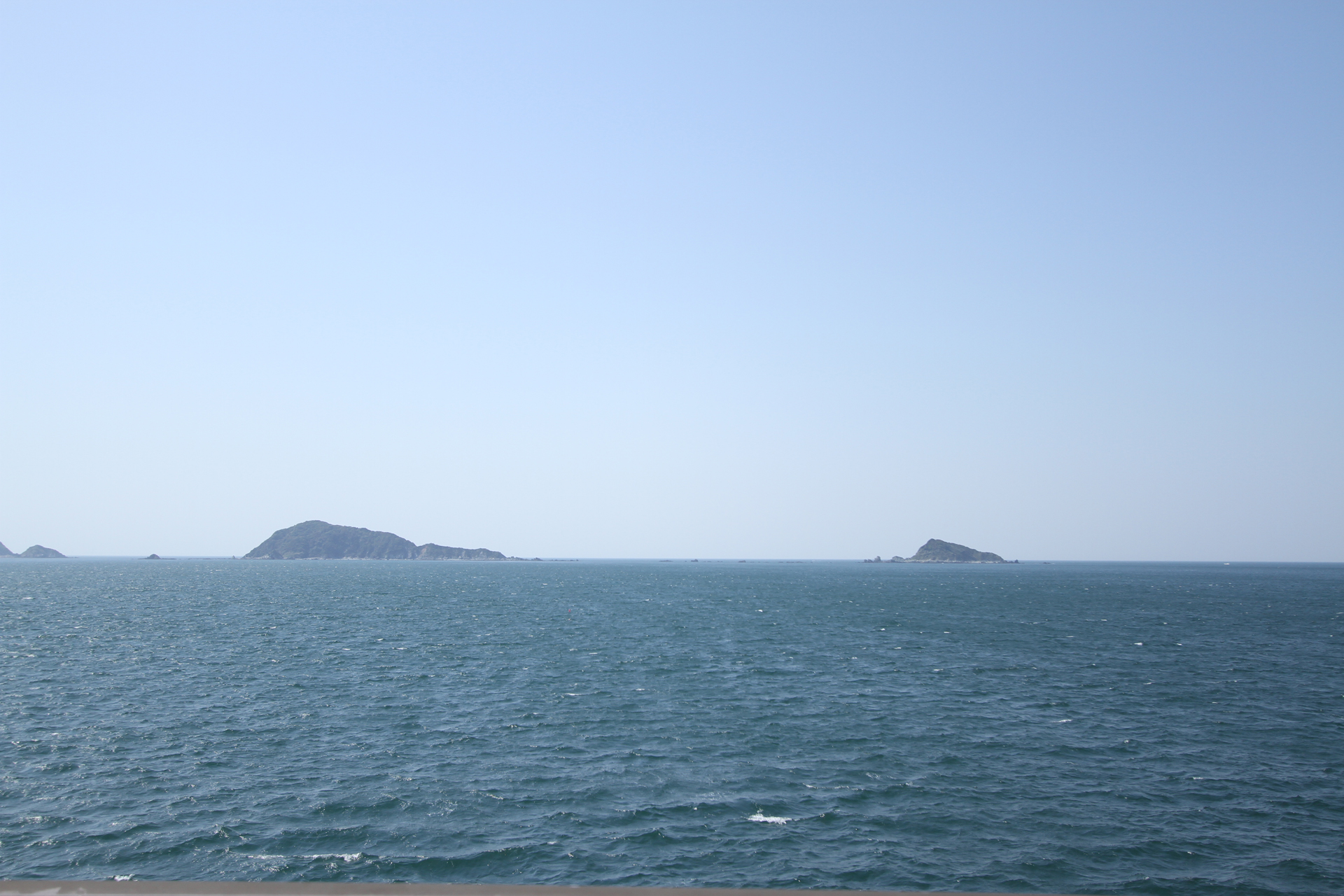 伊勢湾フェリー甲板から見た伊勢湾の風景その陀